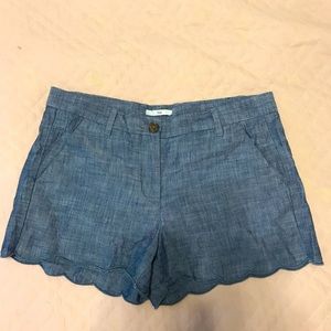 Gap chambray scallop hem shorts